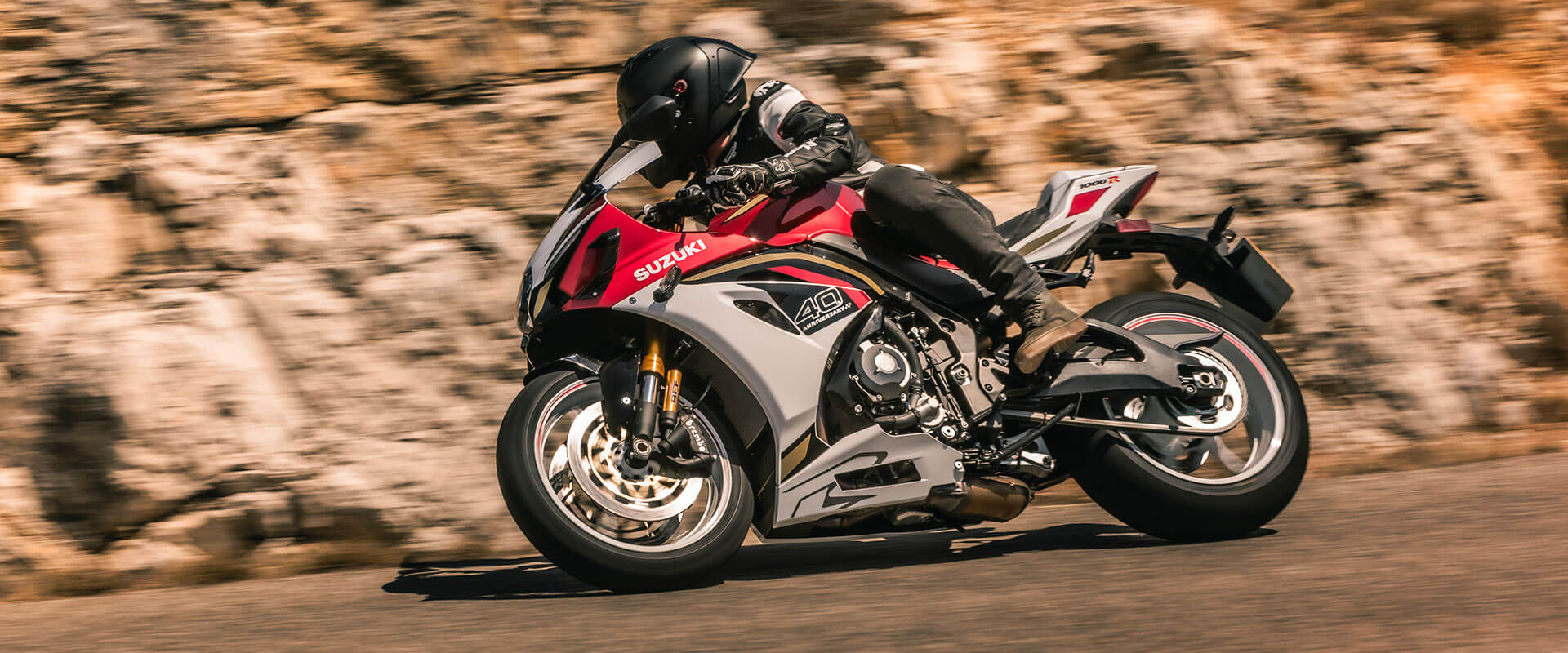 Gsx r1000r_m6_action_10