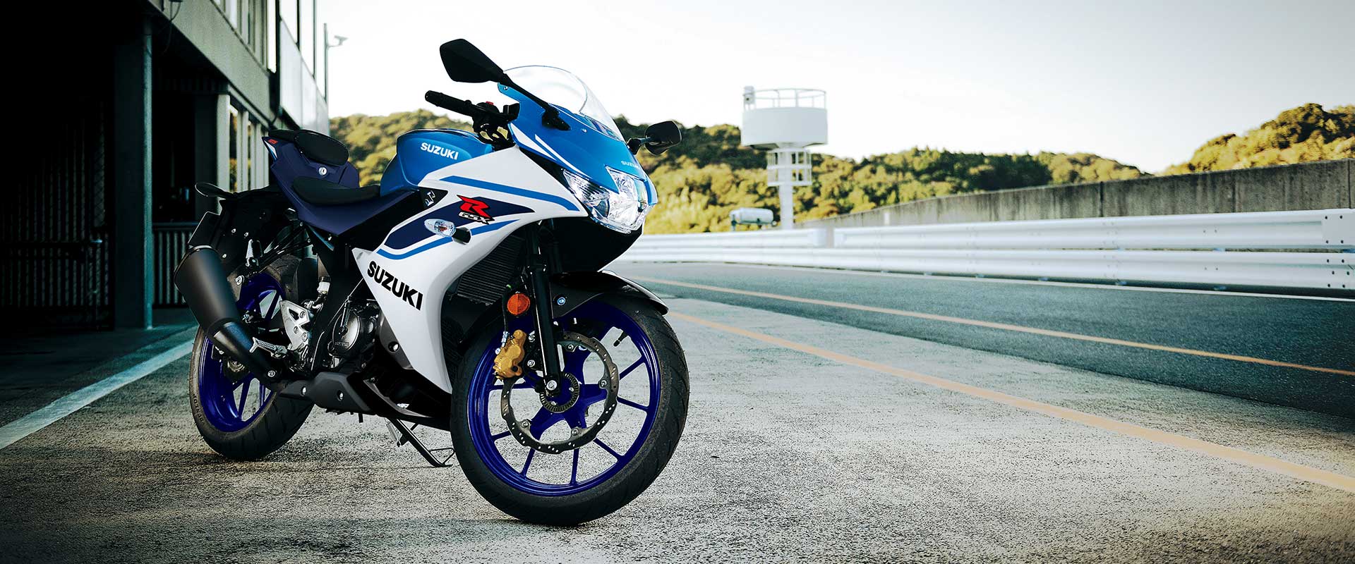 Suzuki gsx r125 m7 action
