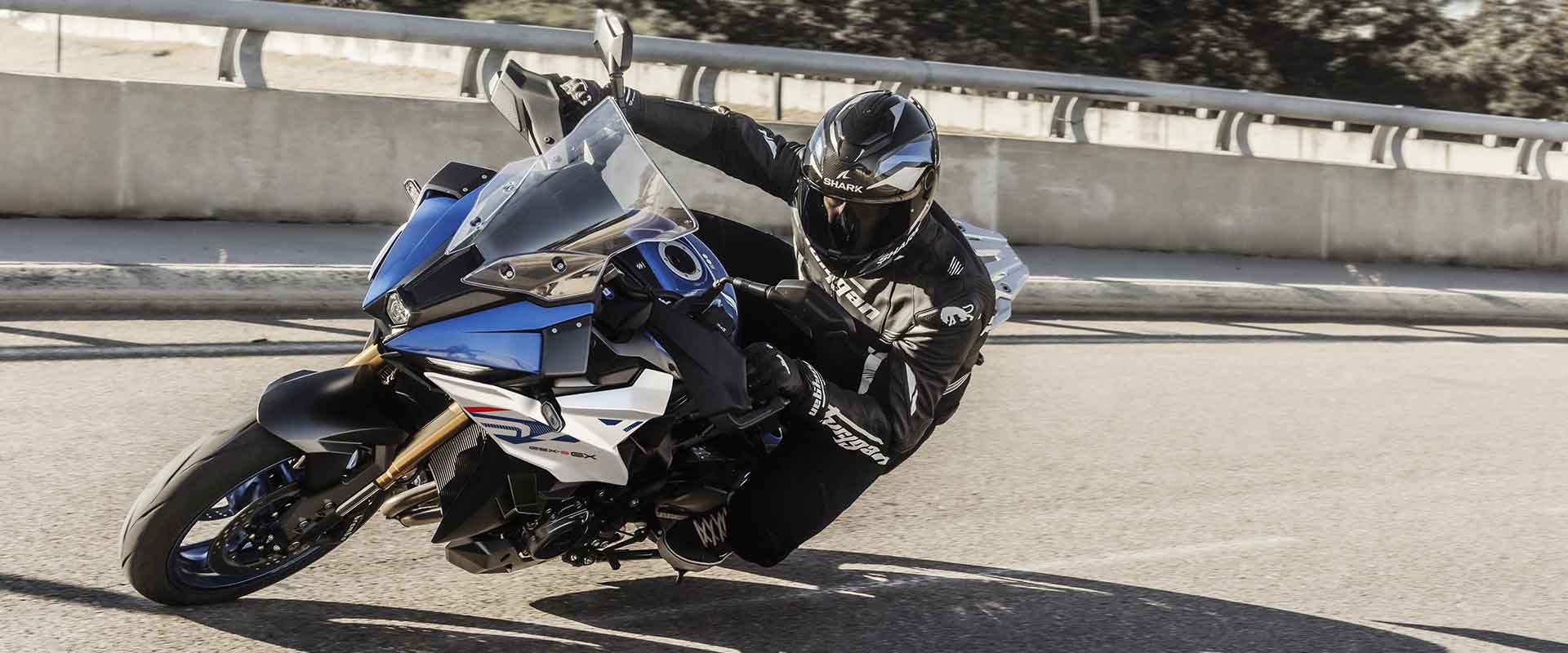 Suzuki gsx s1000gx m6 action 3